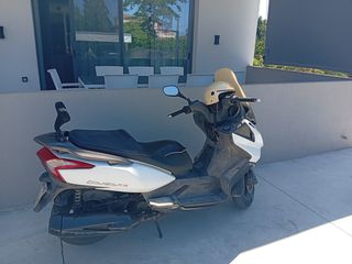 Kymco Downtown 300i 2013