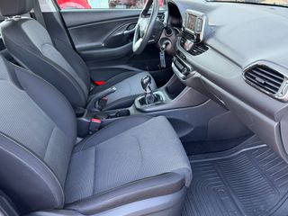 Hyundai i 30 2017 1.6 CRDi 95HP-thumb-10