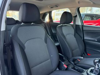 Hyundai i 30 2017 1.6 CRDi 95HP-thumb-12