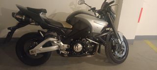 Suzuki B-KING 1300 2008-thumb-2