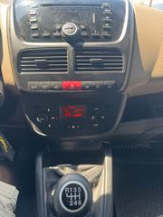 Opel Combo 2012-thumb-11