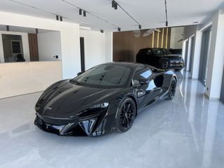 McLaren Artura 2024 BLACK EDITION-thumb-3