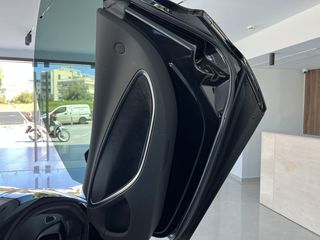 McLaren Artura 2024 BLACK EDITION-thumb-40