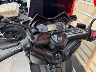 Yamaha XMAX 300 2017 XMAX 300-thumb-16