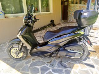 Piaggio Beverly 350 2018 POLICE-thumb-4