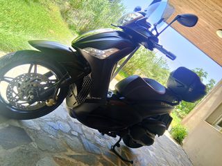 Piaggio Beverly 350 2018 POLICE-thumb-2