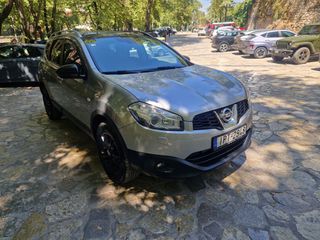Nissan Qashqai+2 2011