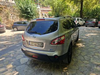Nissan Qashqai+2 2011-thumb-5