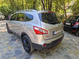 Nissan Qashqai+2 2011-thumb-6