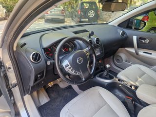Nissan Qashqai+2 2011-thumb-8