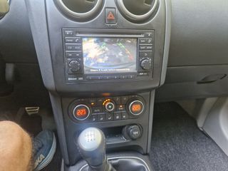 Nissan Qashqai+2 2011-thumb-11