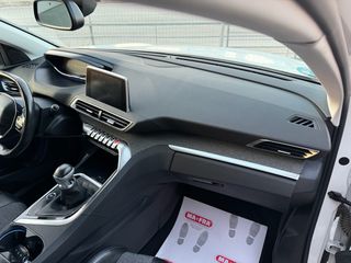 Peugeot 3008 2018 Allure (Δερμάτινα/Keyles/360 κάμερες)-thumb-20