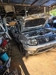 Dacia Duster 2017 4X2 βενζινη 1200cc 75000 χιλιόμετρα-thumb-4