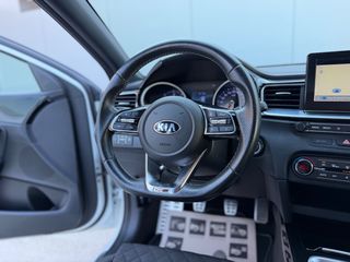 Kia Ceed / cee'd 2019 GT-LINE 1.6CRDI / AUTO ΛΑΖΑΡΙΔΗΣ-thumb-23