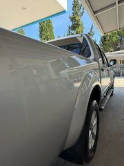 Nissan Navara 2015-thumb-8