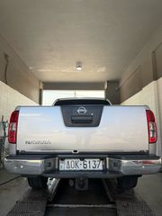 Nissan Navara 2015-thumb-12