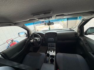Nissan Navara 2015-thumb-17