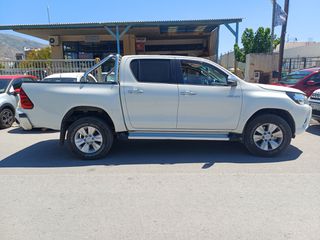 Toyota Hilux 2018-thumb-3