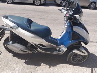 Piaggio MP3 300 2012-thumb-11
