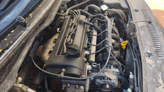 Hyundai i 20 2009-thumb-6