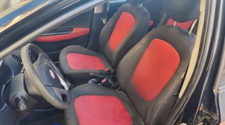 Hyundai i 20 2009-thumb-10