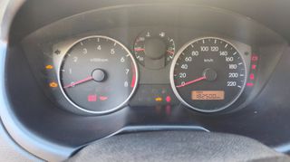 Hyundai i 20 2009-thumb-14