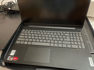 Φορητος υπολογιστής Lenovo V15 G4 AMN σε άριστη κατάσταση