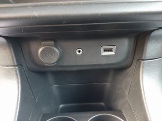 Citroen C3 2018 1,2/ 110 HP - FULL EXTRA (CLIMA-NAVI-CAMERA-ΘΕΡΜΑΙΝΟΜΕΝΑ)-thumb-36