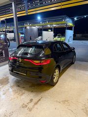 Renault Megane 2018 1.2 TCe Ergy play-thumb-3