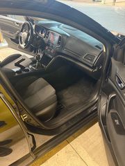 Renault Megane 2018 1.2 TCe Ergy play-thumb-8