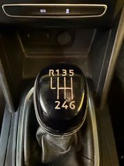 Renault Megane 2018 1.2 TCe Ergy play-thumb-11