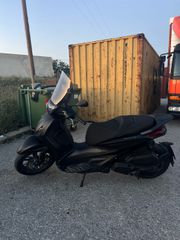 Piaggio Beverly 400 2025 s-thumb-2