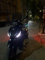 Piaggio Beverly 300 2023