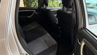 Dacia Duster 2013-thumb-16