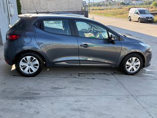 Renault Clio 2019-thumb-5
