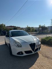 Alfa Romeo Giulietta 2013-thumb-1