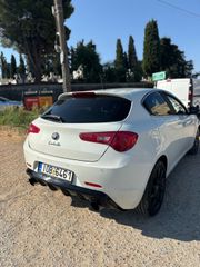 Alfa Romeo Giulietta 2013-thumb-7