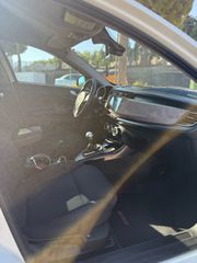 Alfa Romeo Giulietta 2013-thumb-12
