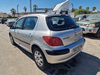 Peugeot 307 2004-thumb-3
