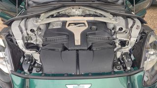 Aston Martin DBX 2025 DBX S 4.0 V8 727hp / Facelift / Full PPF / Malachite Green-thumb-22