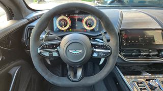 Aston Martin DBX 2025 DBX S 4.0 V8 727hp / Facelift / Full PPF / Malachite Green-thumb-31
