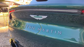Aston Martin DBX 2025 DBX S 4.0 V8 727hp / Facelift / Full PPF / Malachite Green-thumb-18