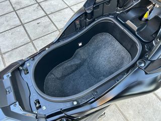 Yamaha TMAX 560 Tech Max 2024 TECH MAX-thumb-20