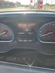 Peugeot 2008 2019 PANORAMA-thumb-3