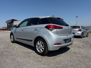 Hyundai i 20 2016 1.2 PASSION , full extra , book service !-thumb-5