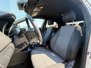 Hyundai i 20 2016 1.2 PASSION , full extra , book service !-thumb-12