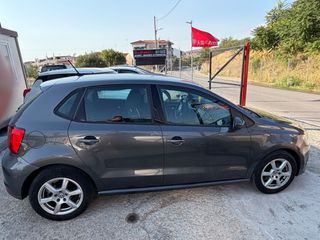 Volkswagen Polo 2017 1.4 TDI BLUEMOTION-thumb-4