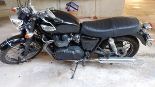 Triumph Bonneville 2005
