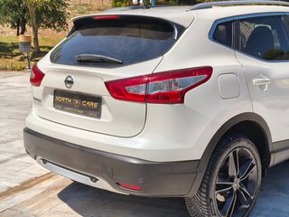 Nissan Qashqai 2017 4X4 BLACK EDITION CAM360-thumb-18