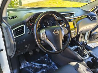 Nissan Qashqai 2017 4X4 BLACK EDITION CAM360-thumb-26